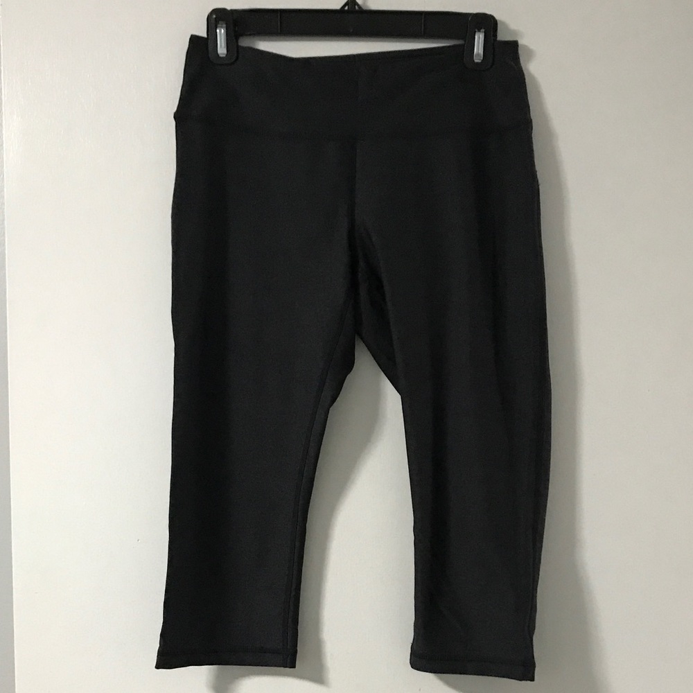 Zella Dark Gray Cropped Legging Size Medium